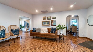 1226 E Almeria Rd-16