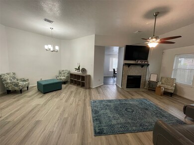 8422 Cienna Dr, Houston, TX 77040 - photo 5