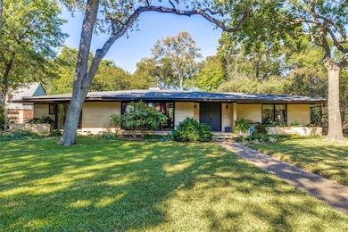 8231 Forest Hills Blvd, Dallas, TX 75218 - photo 2