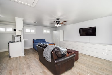 1349 Heights Blvd unit B, Houston, TX 77008 - photo 5