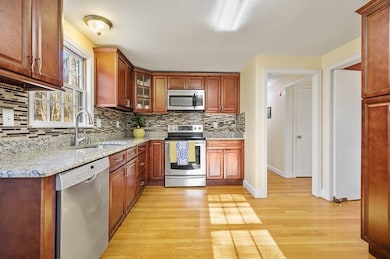 22 Hemlock Ln, Acton, MA 01720 - photo 7