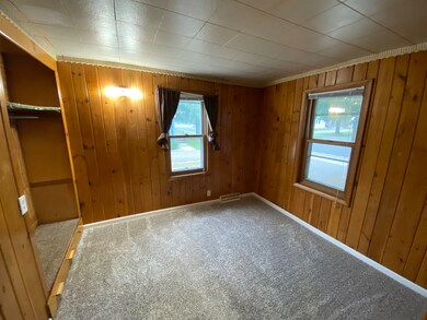 2433 4th Ave, Stevens Point, WI 54481 - photo 6