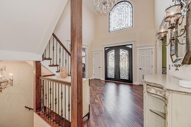 8 Bloomfield Rd, Manalapan, NJ 07726 - photo 2