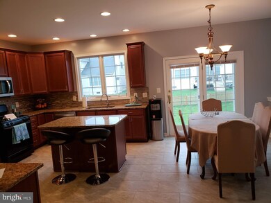 42517 Mandolin St, Chantilly, VA 20152 - photo 7