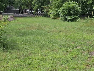 125 Adams St, Allegan, MI 49010 - photo 2