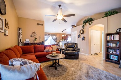 007-942 W Sierra Madre Ave-FULL