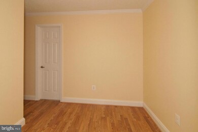 2305 Farrington Ave unit 101, Alexandria, VA 22303 - photo 6