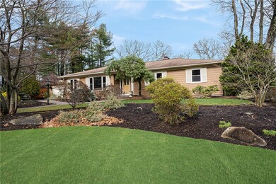 24 Maplecrest Dr, Greenville, RI 02828 - photo 5