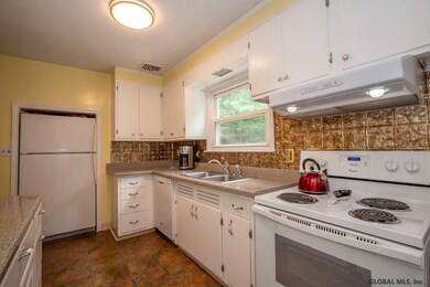 57 Alden Ct, Delmar, NY 12054 - photo 7