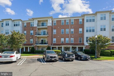 130 Chevy Chase St unit 405, Gaithersburg, MD 20878 - photo 2