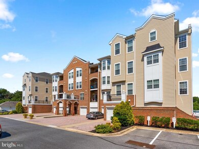 8600 Roaming Ridge Way unit 302, Odenton, MD 21113 - photo 3