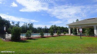 12133 Alexandra Dr, Jacksonville, FL 32218 - photo 4