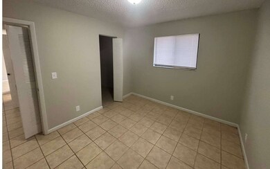 3839 NW Huntsboro St Apr 101, Lake City, FL 32055 - photo 6