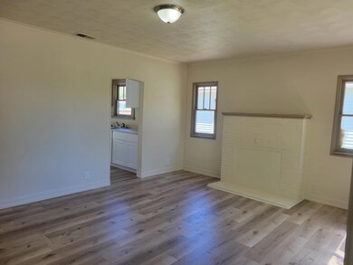 2255 Vine Ave, Klamath Falls, OR 97601 - photo 7