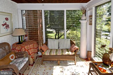 2342 N Oak St, Falls Church, VA 22046 - photo 6