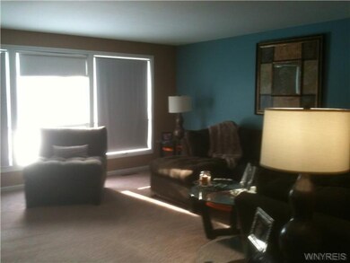 1284 Greenbrier Ln, North Tonawanda, NY 14120 - photo 3