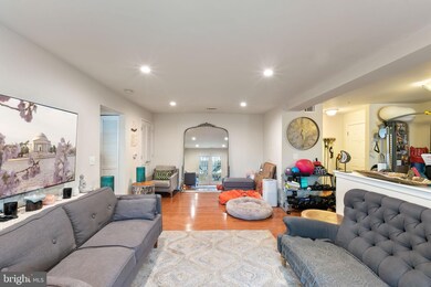 4127 S Four Mile Run Dr unit 201, Arlington, VA 22204 - photo 6