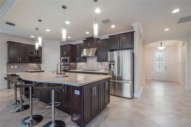 This kitchen is like brand new. You will love ente