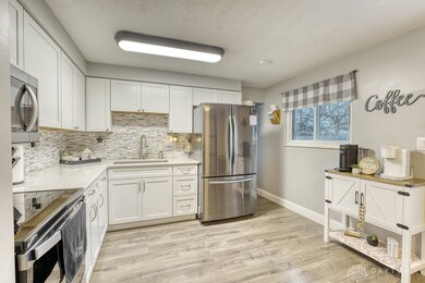 1403 Texas Dr, Xenia, OH 45385 - photo 7