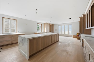 156 Harborview S, Lawrence, NY 11559 - photo 5