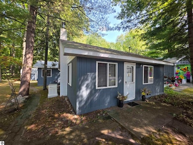 8084 Campbell Ave, Hale, MI 48739 - photo 2