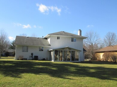 678 Brice Rd, Reynoldsburg, OH 43068 - photo 2