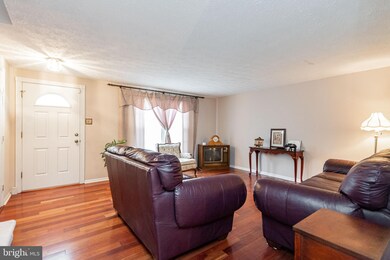 2520 Log Mill Ct, Crofton, MD 21114 - photo 4