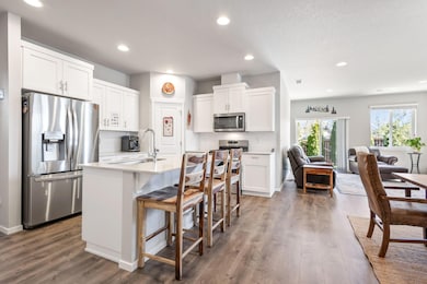 61816 SE Finn Place, Bend, OR 97702 - photo 4