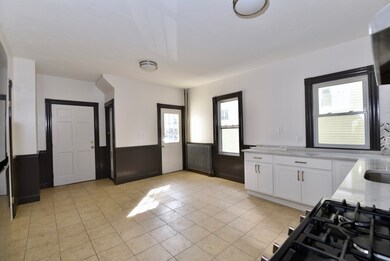 478 Beech St unit 1, Roslindale, MA 02131 - photo 3