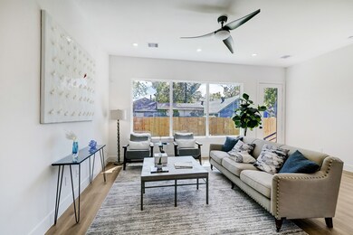 126 Amundsen St unit A, Houston, TX 77009 - photo 3