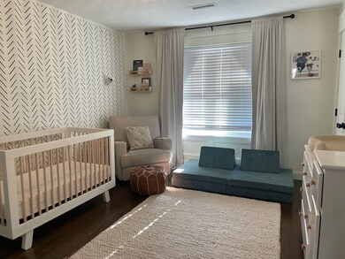 511 Burncoat St, Worcester, MA 01606 - photo 5