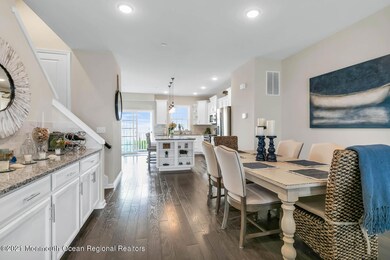 14 Lighthouse Point Rd-large-033-029-4M3