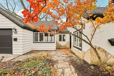 812 Center St, Lake Geneva, WI 53147 - photo 4