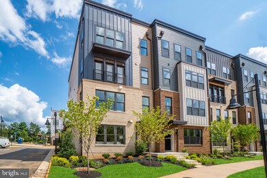 1706 Bandit Loop, Reston, VA 20190 - photo 2