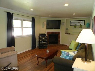 400 Harbor Dr, Annapolis, MD 21403 - photo 2
