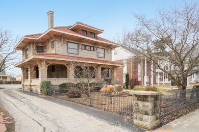 812 E Walnut-3