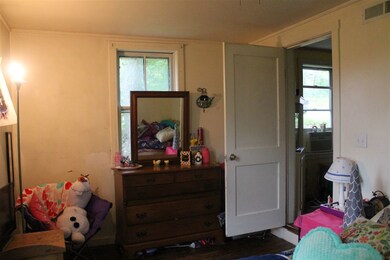 947 Franklin Hwy, Andover, NH 03216 - photo 5