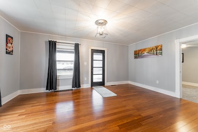 25 S Meridian St, Greenwood, IN 46143 - photo 5