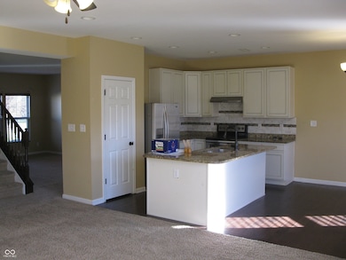 2220 Mcgregor Ct, Avon, IN 46123 - photo 6