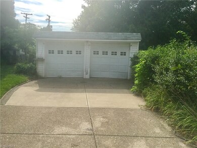 1924 Powell Ave, Cleveland Heights, OH 44118 - photo 3