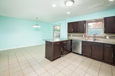 6099 Darby Ln-7