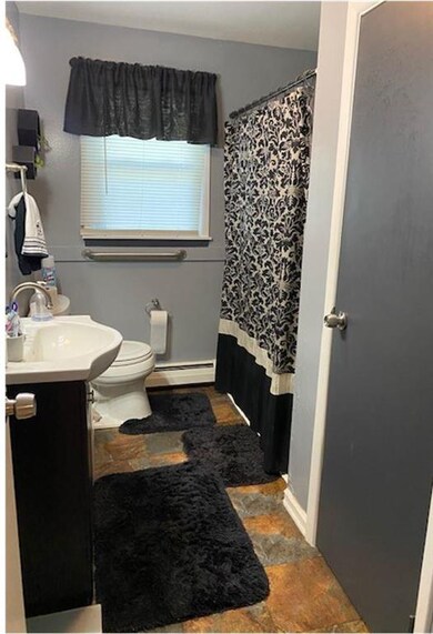 241 Morey St, Manchester, NH 03103 - photo 7