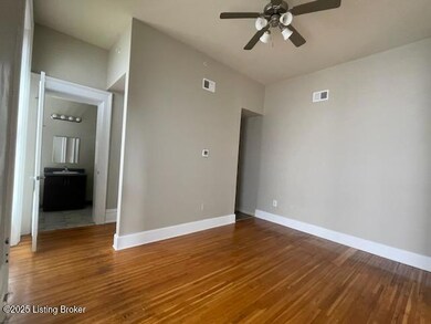 564 S 4th St unit 308, Louisville, KY 40202 - photo 4