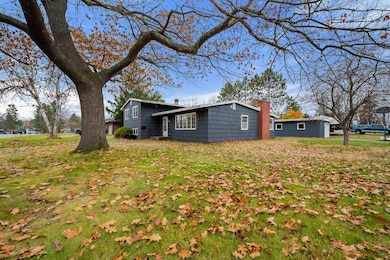 905 SW 4th Ave, Grand Rapids, MN 55744 - photo 3