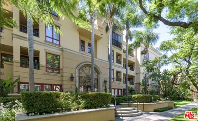 411 N Oakhurst Dr unit 103, Beverly Hills, CA 90210 - photo 2