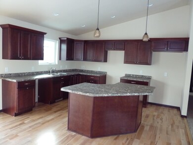 2602 5th St NE, Jamestown, ND 58401 - photo 7