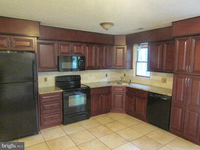 224 Glenridge Dr, Winchester, VA 22602 - photo 5