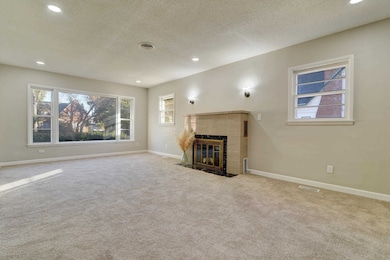 212 E 3rd St, Spencer, IA 51301 - photo 7