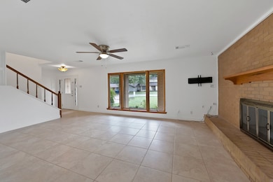 1305 Atlanta Dr, Irving, TX 75062 - photo 4