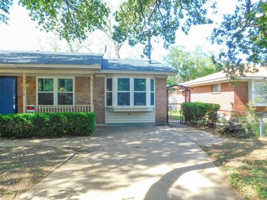 1918 Mercedes Rd, Denton, TX 76205 - photo 3